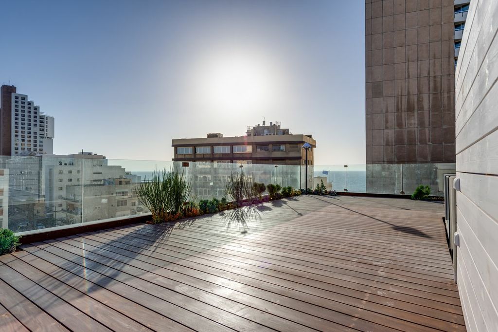 Gorgeous 3BR Penthouse Next to the Sea in Central Tel Aviv